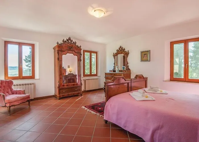 Podere Suvignano Villa *